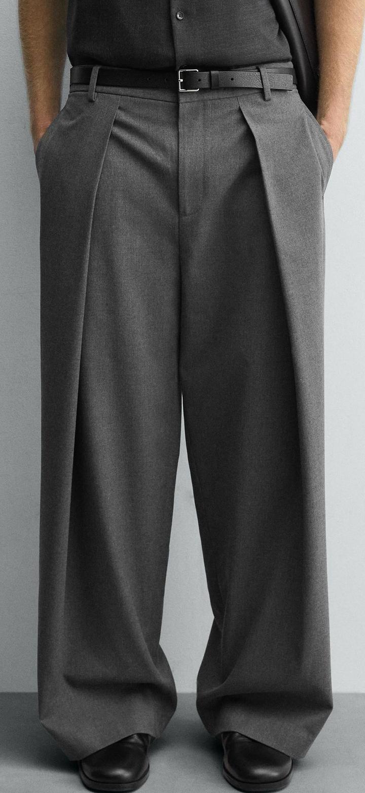 Серые брюки Zara с защипами