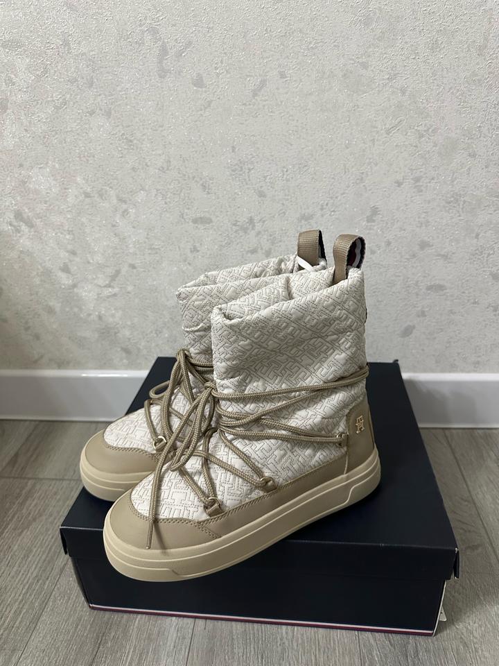 Tommy Hilfiger