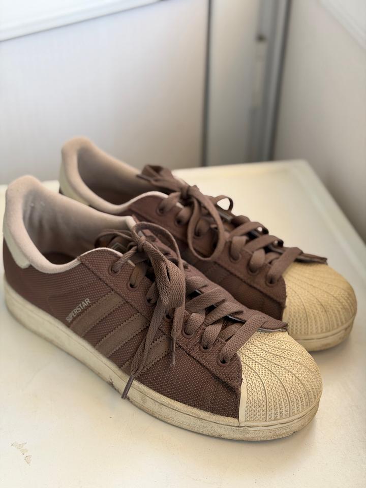 Кроссовки adidas Superstar