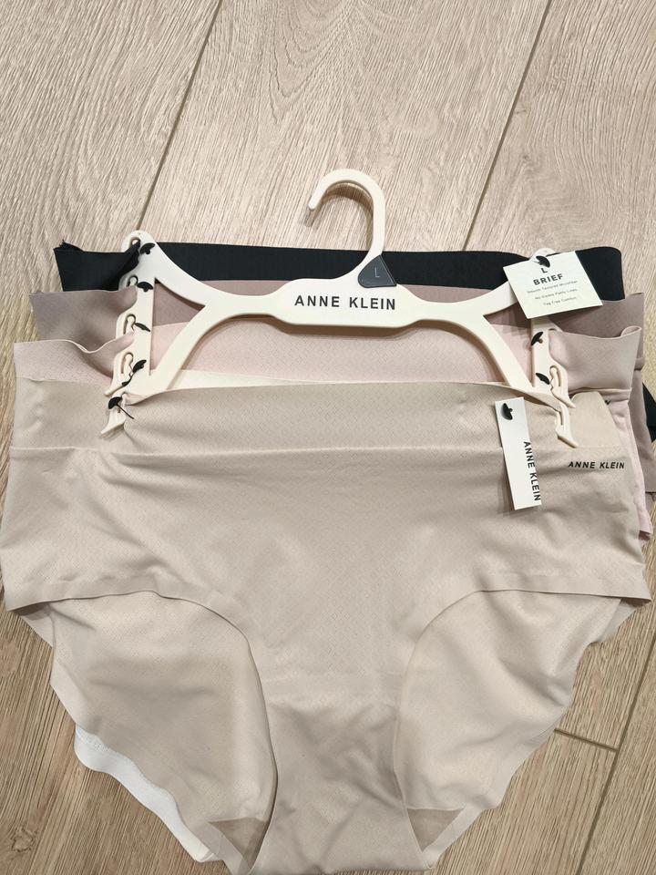 Anne Klein