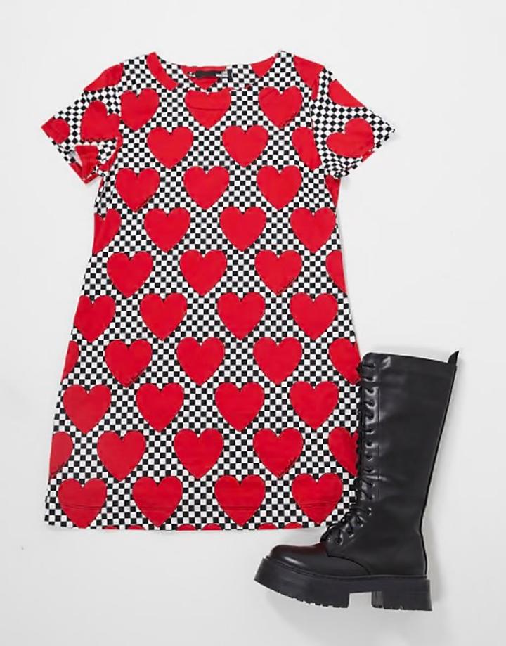 Love Moschino