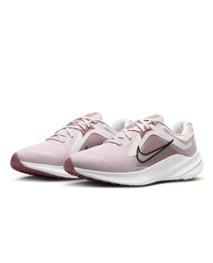 Кроссовки Nike беговые