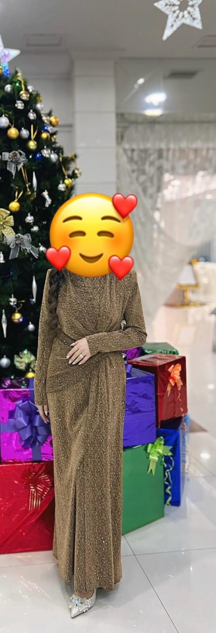 Вечернее платье макси с пайетками
