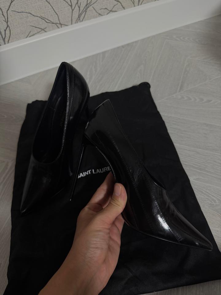 Туфли Yves Saint Laurent