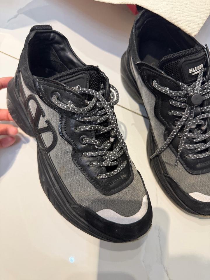 Кроссовки VALENTINO