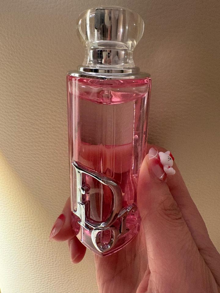 Парфюмерная вода Christian Dior Addict Rosy Glow