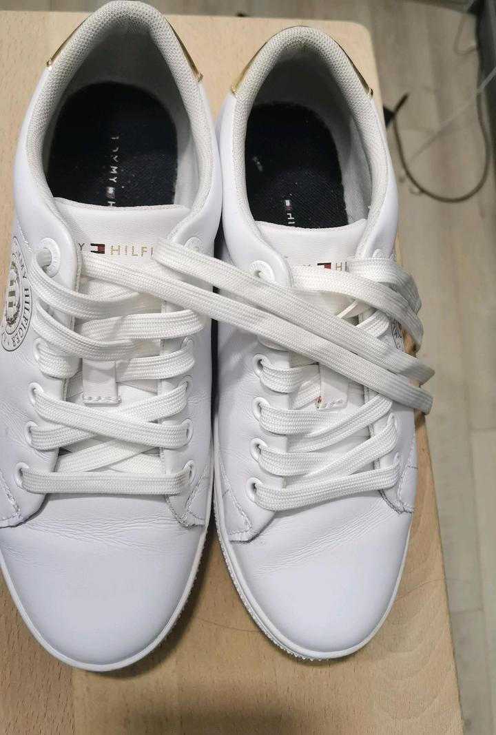 Tommy Hilfiger