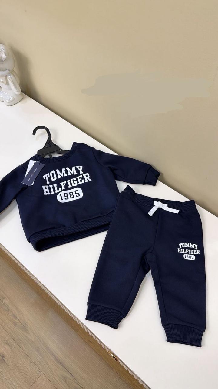 Tommy Hilfiger Спортивный костюм детский на 12 месяцев Tommy Hilfigher