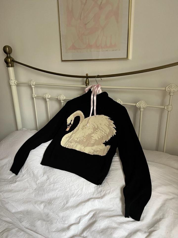 favoritechildcollective BLACK SWAN ROMANCE SWEATER