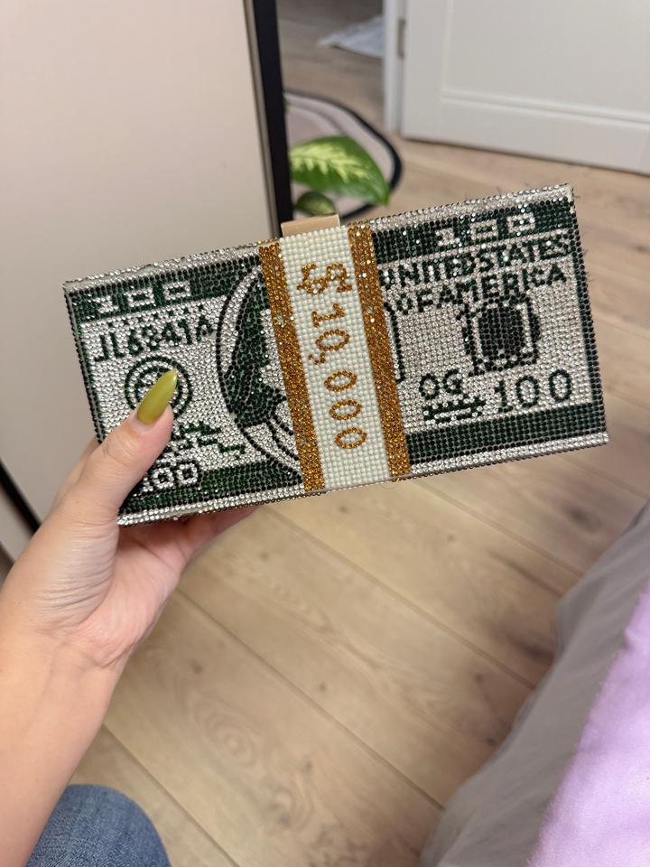Клатч со стразами