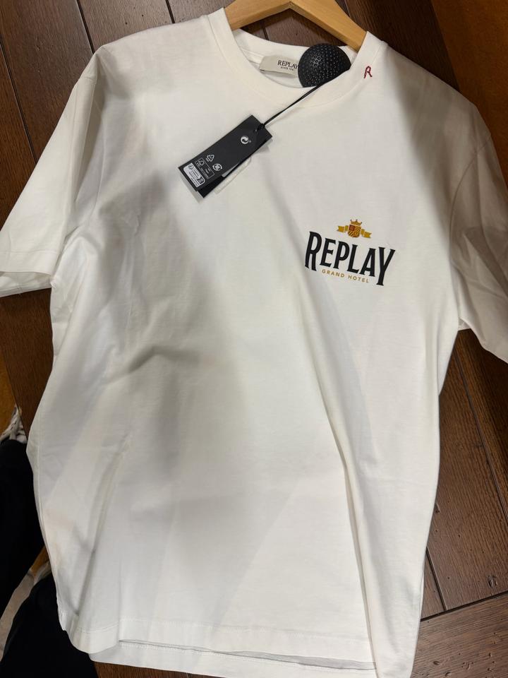 Футболка Replay