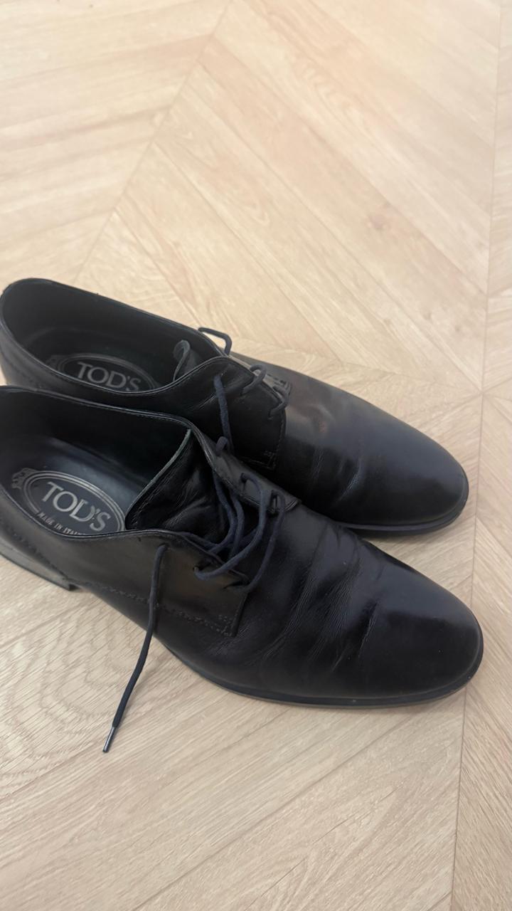 Туфли TOD'S из кожи черные оксфорды