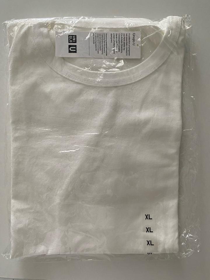 Футболка Uniqlo