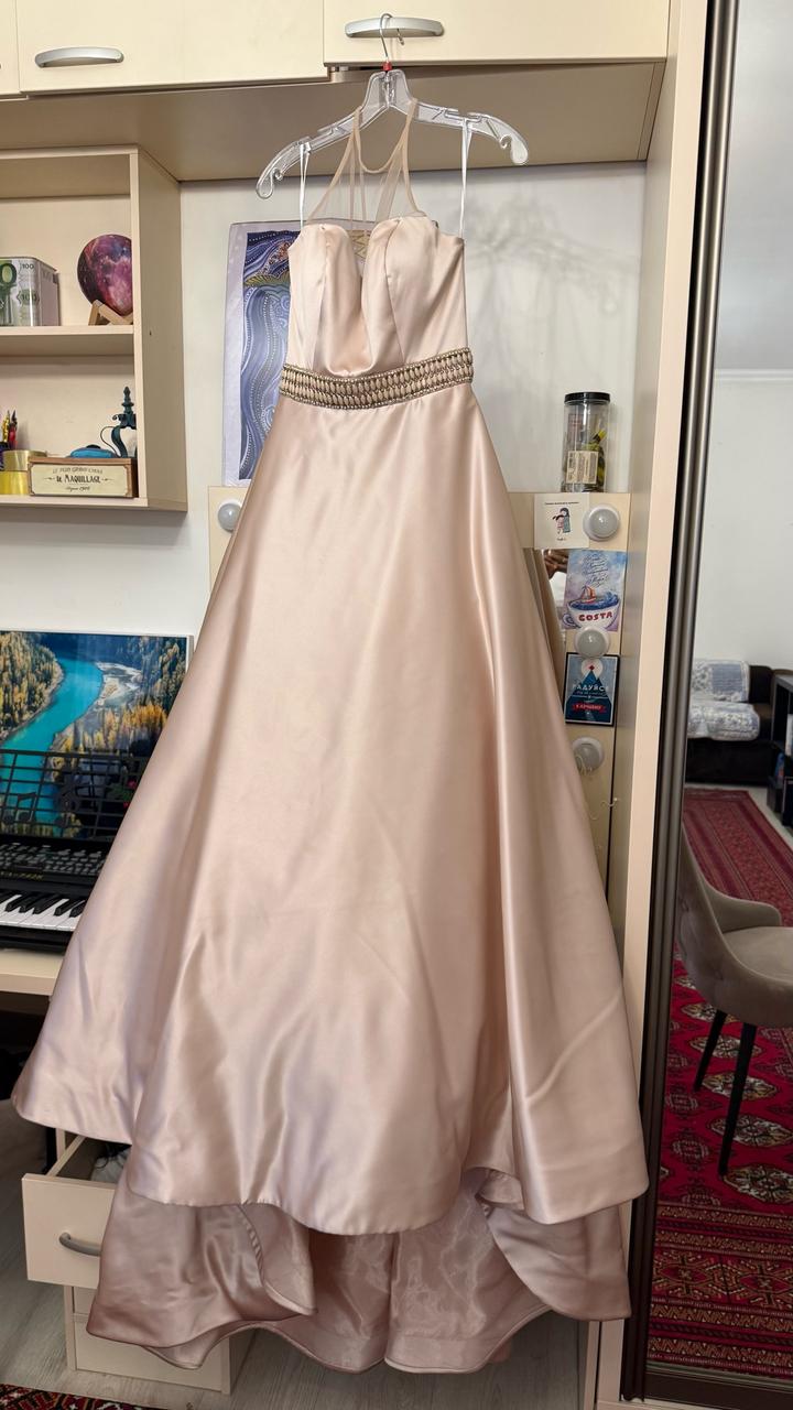 Sherri Hill