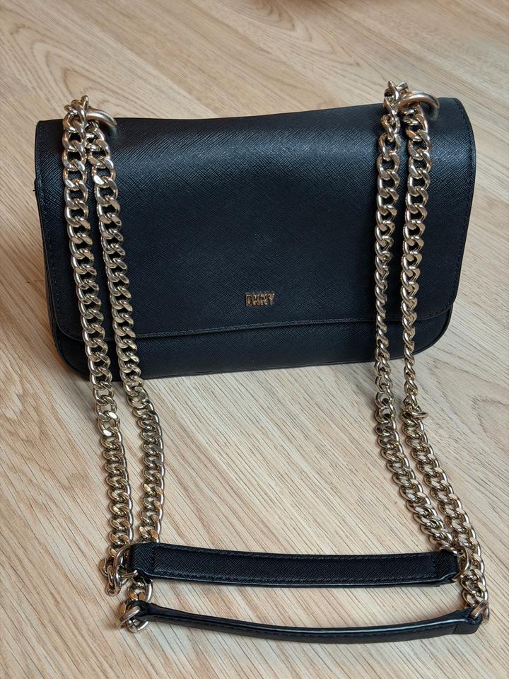 DKNY