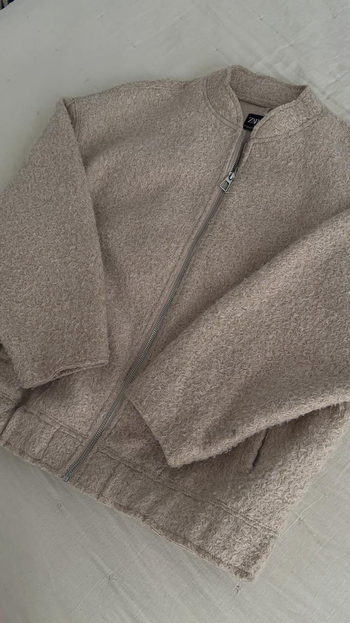 Женский бомбер ZARA