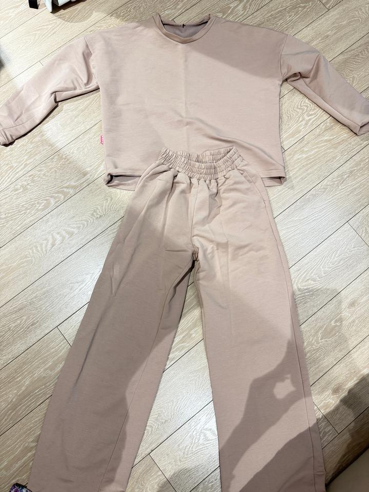 Спортивный костюм