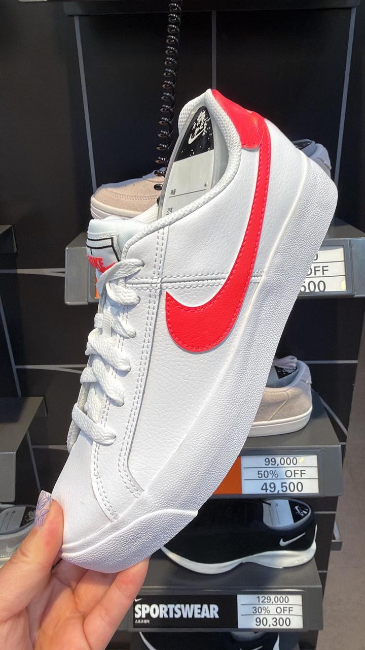 Nike