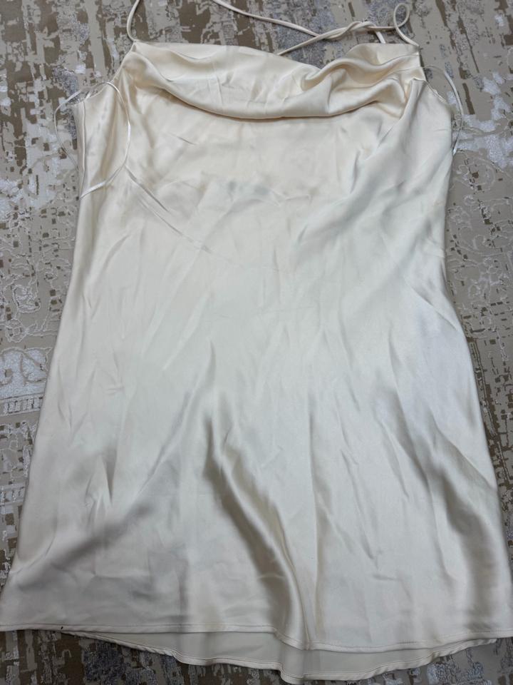 Платье Zara бельевого стиля