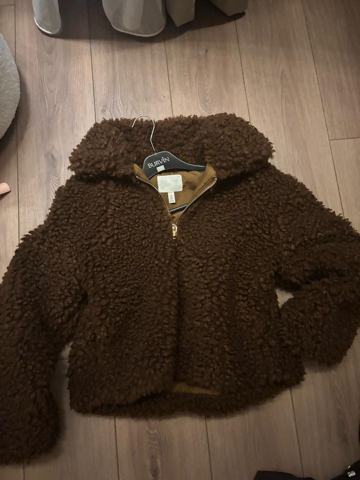 H&M