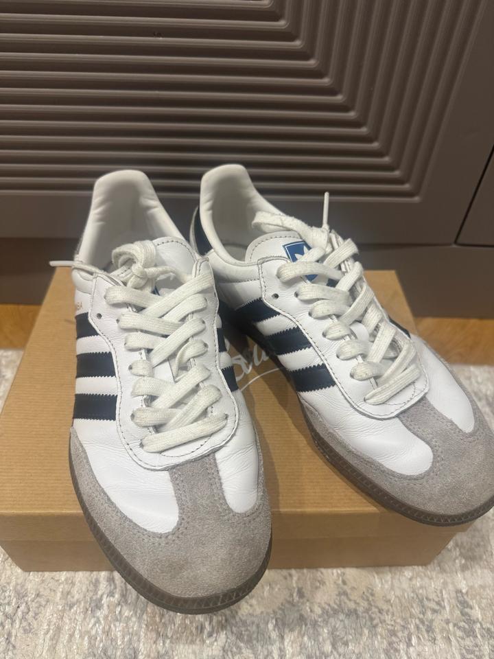 Кроссовки adidas Samba