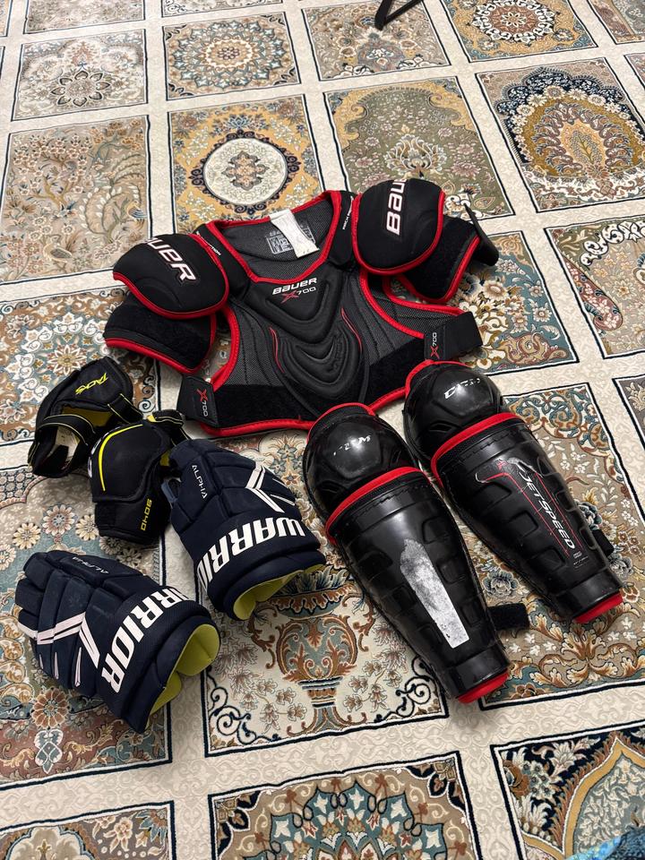 Bauer Хоккейный