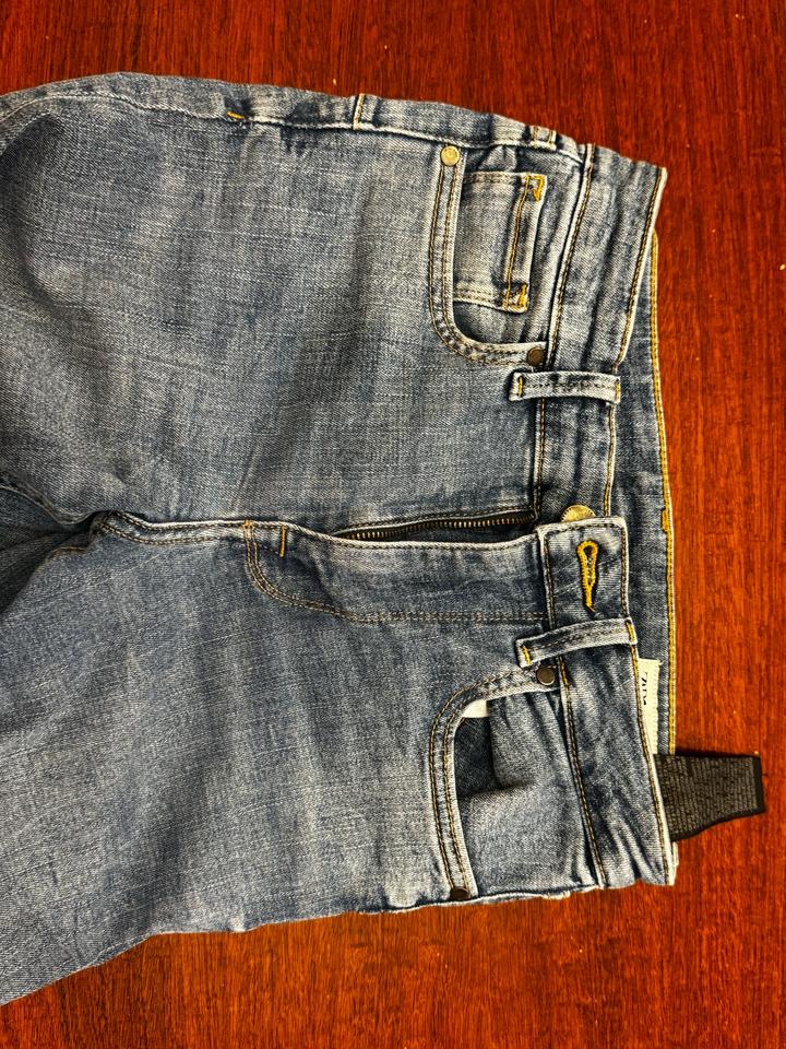 джинсы Zara