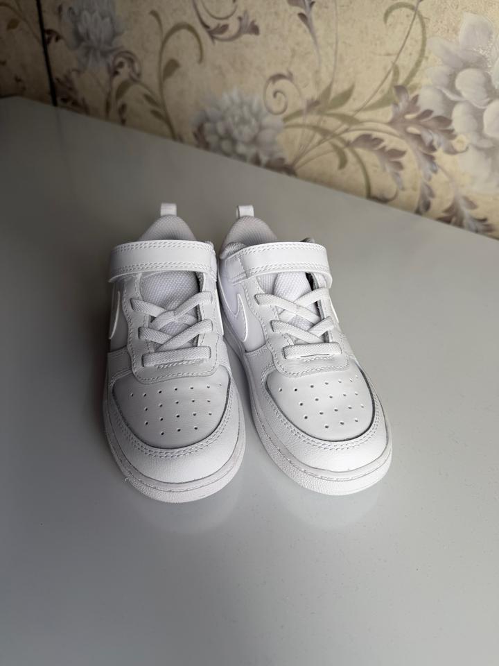 Кроссовки Nike