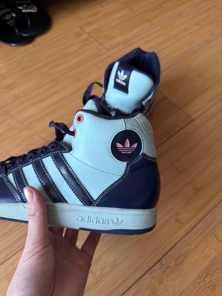 Высокие кеды adidas