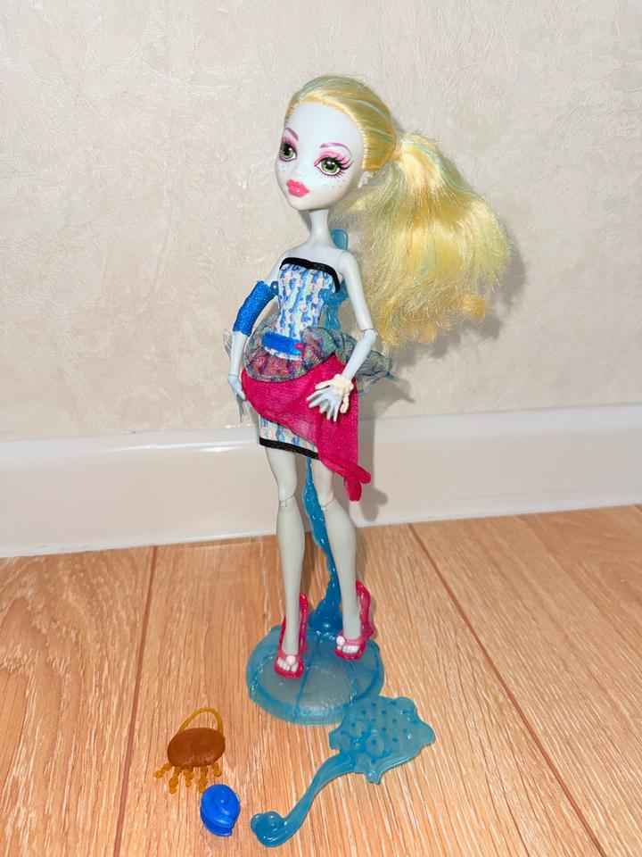 Кукла Monster High Lagoona Blue  из серий 13 желаний
