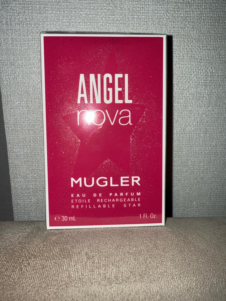 Mugler
