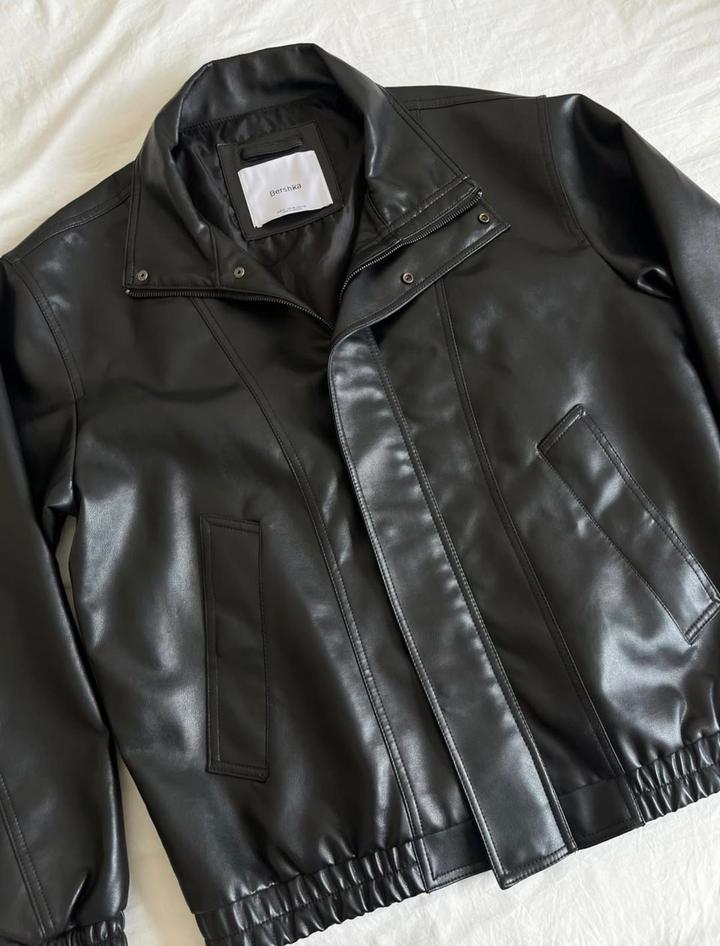 Куртка Bershka