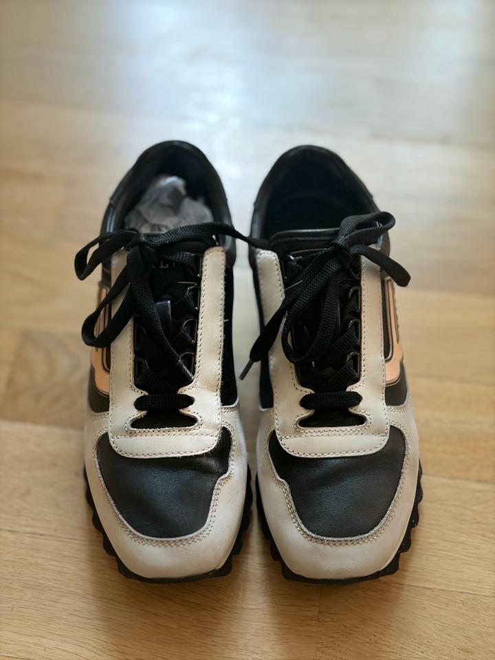 Bally