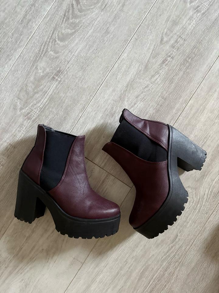 River Island