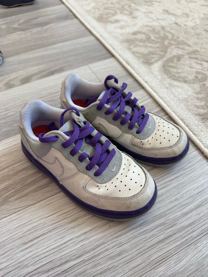 Кроссовки Nike на девочку