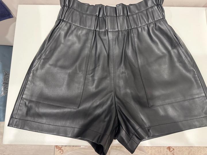 Шорты Zara