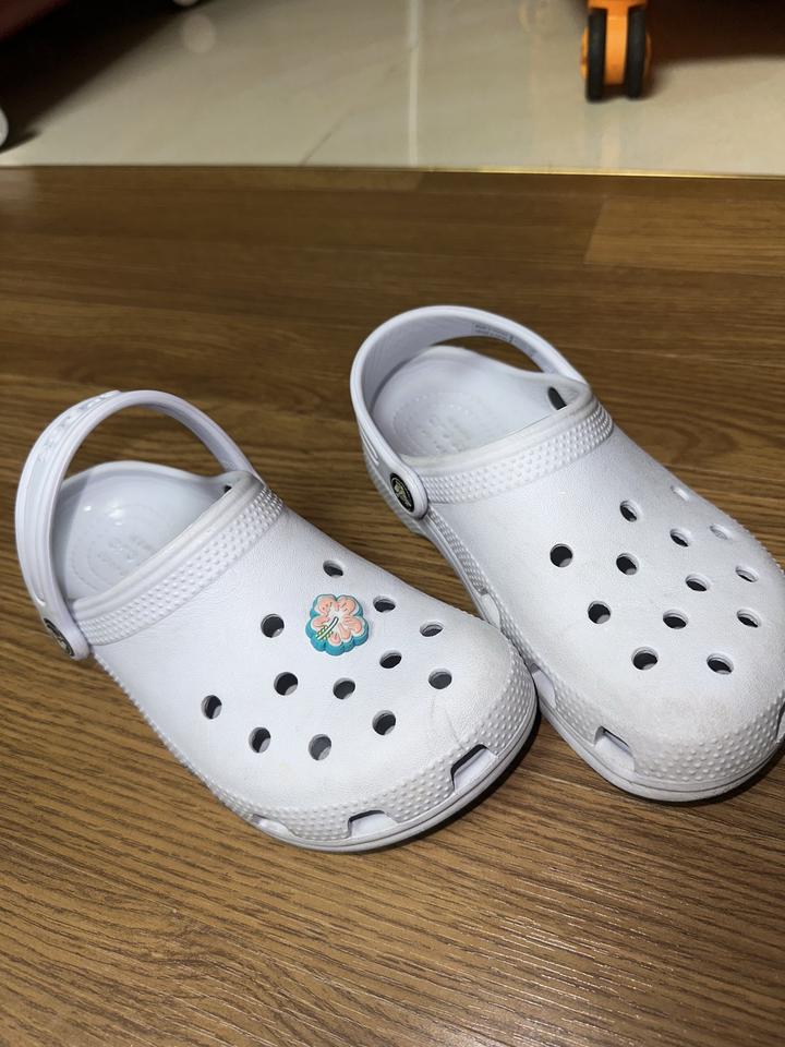 Crocs