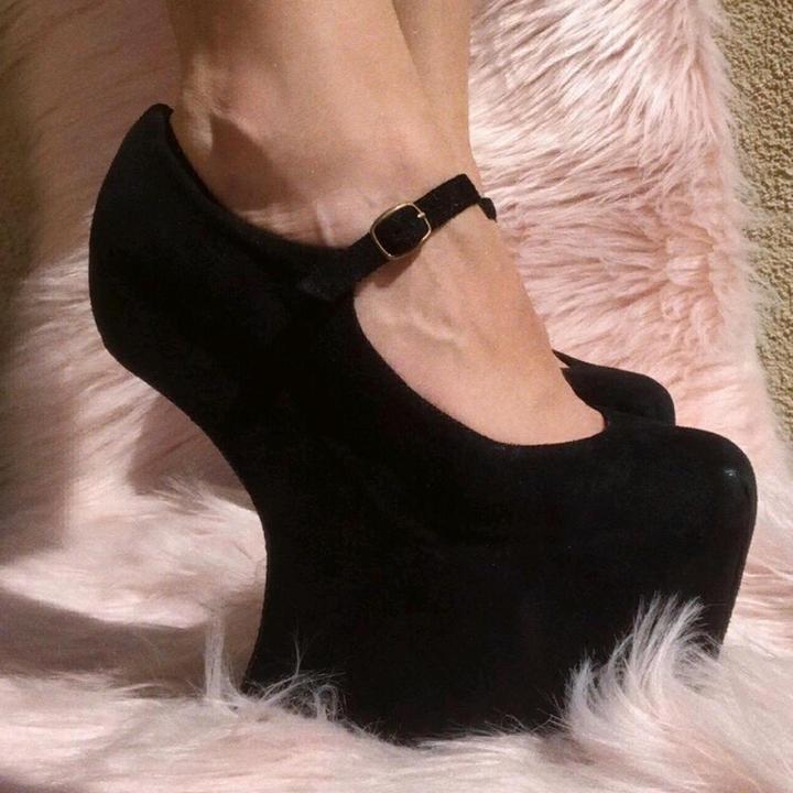 Jeffrey Campbell