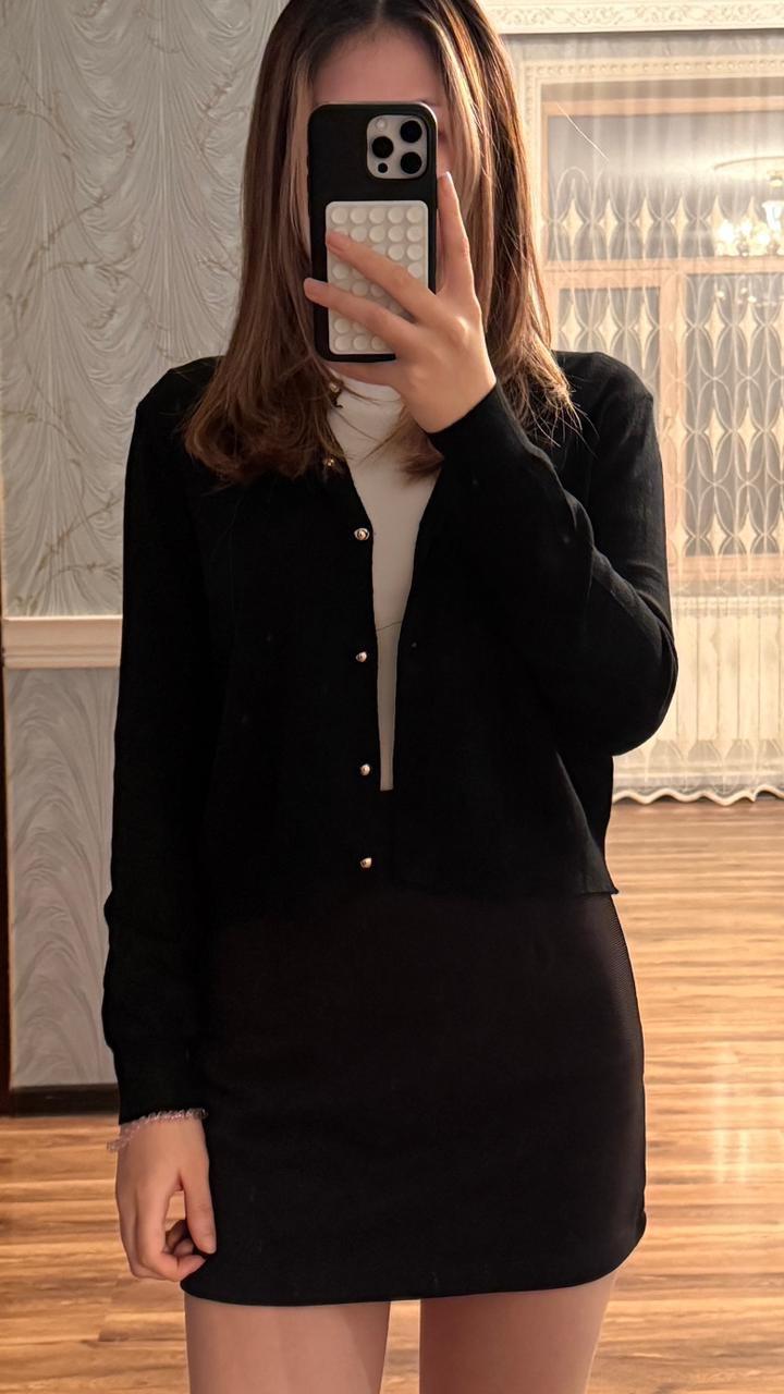 Черный, белый кардиган на пуговицах