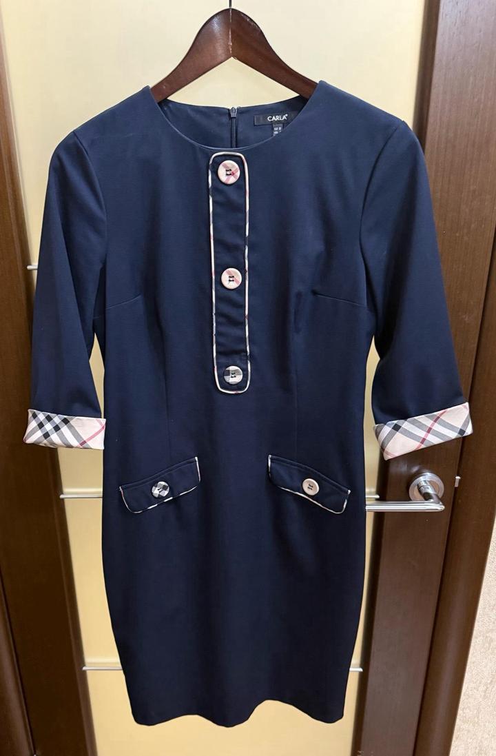 Carla Деловое платье под Burberry