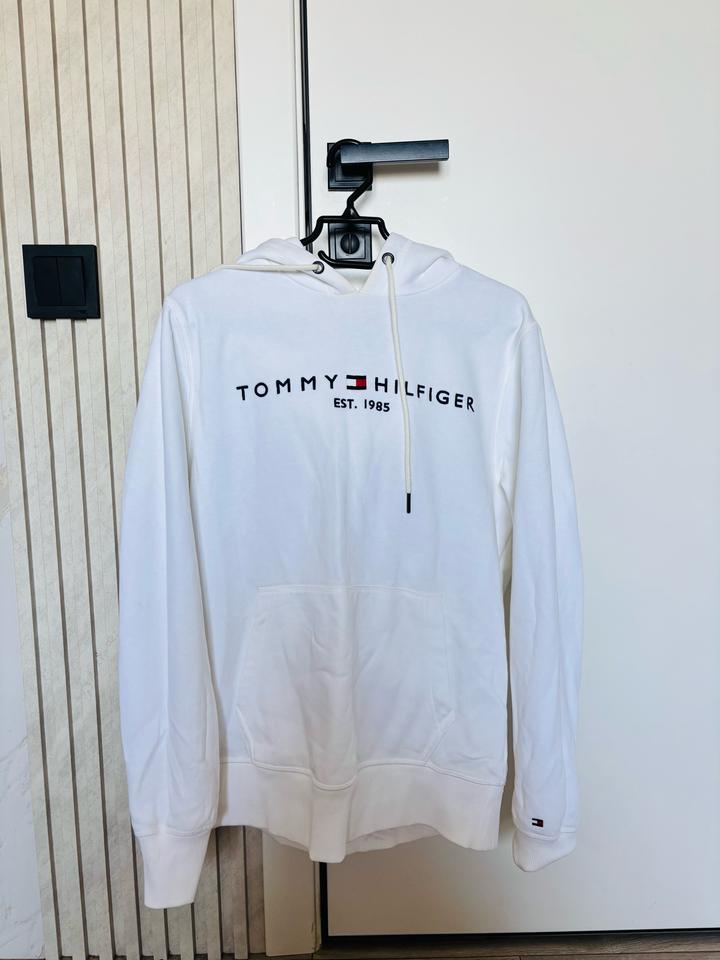 Худи Tommy Hilfiger