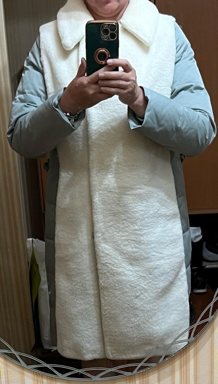 Комбинированное пальто с меховой вставкой