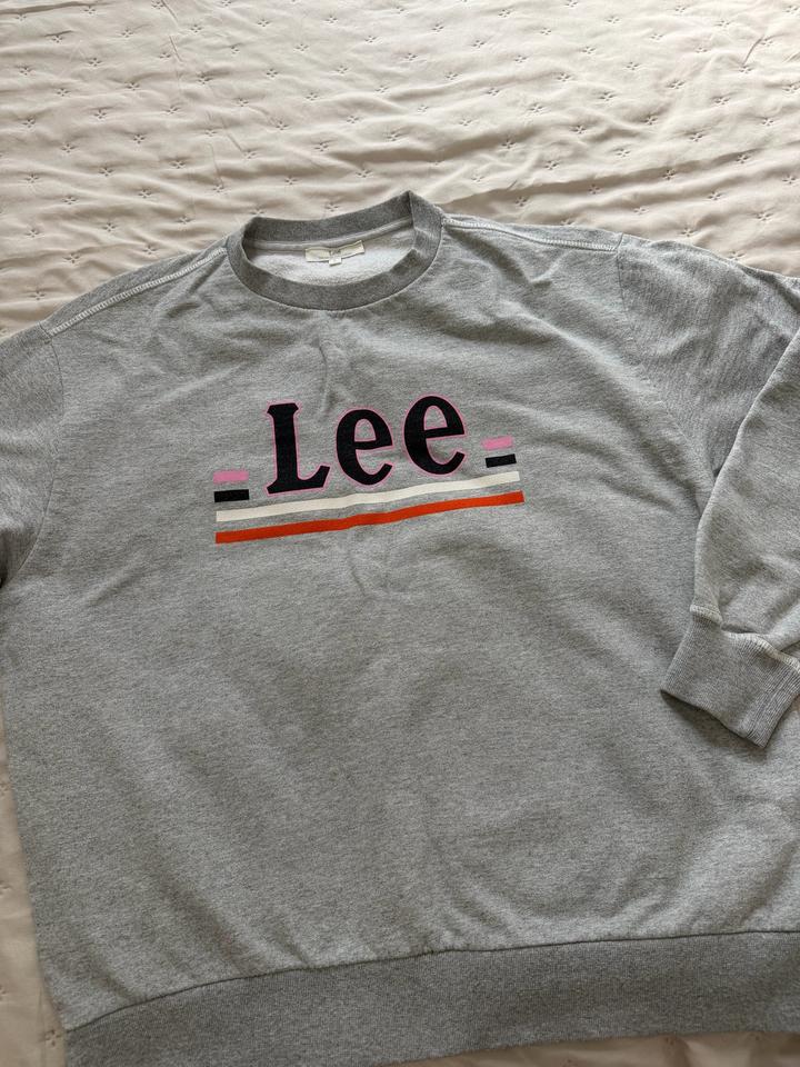 Lee