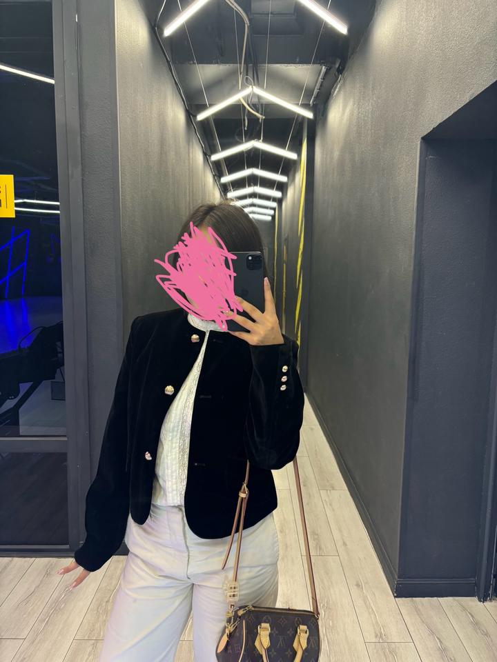 Zara Бархатный жакет Lichi