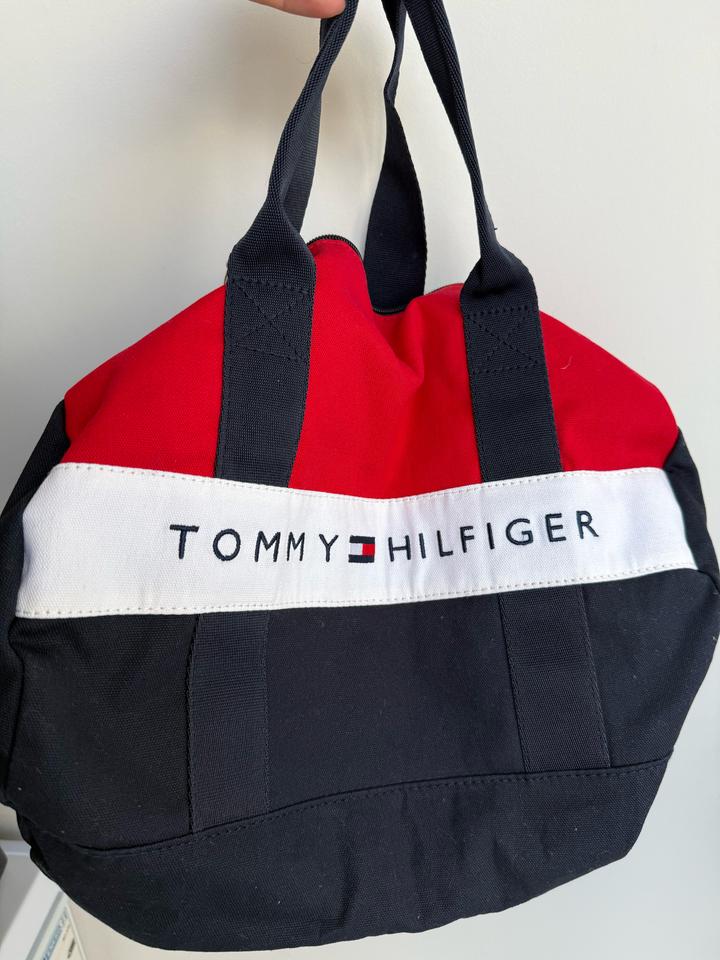 Tommy Hilfiger