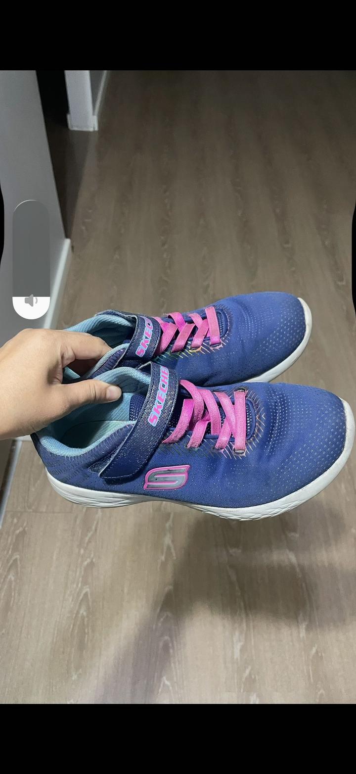 Skechers