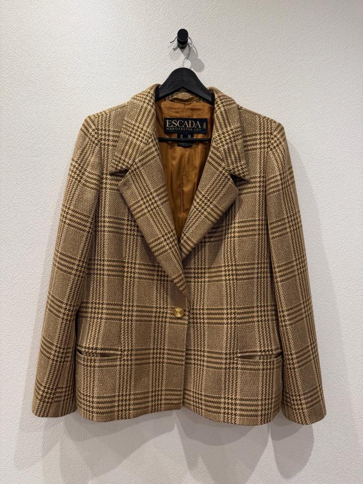 ESCADA