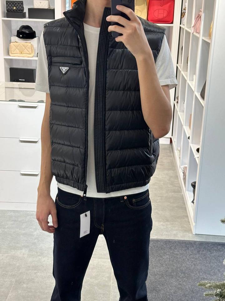 Жилет Prada