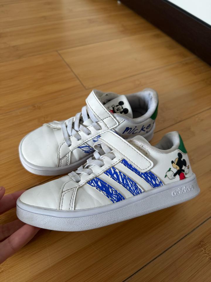 Кеды adidas Disney
