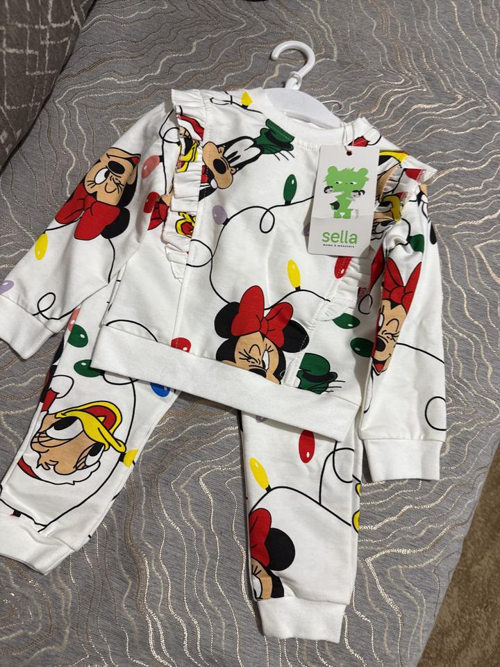 Свитшот с принтом Minnie Mouse и Mickey Mouse